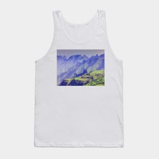 Beautiful mountain view landscape-amazing picture Tank Top